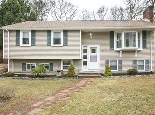 14 Esta Rd, Plymouth, MA 02360