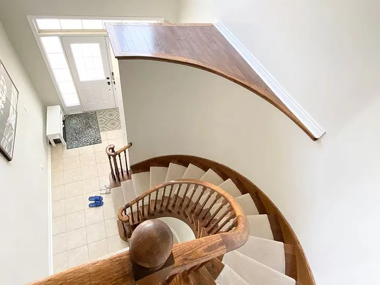 138 Farmstead Rd — Photo 5