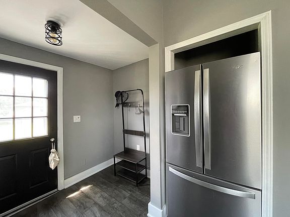 4th image of 3609 Avenue B