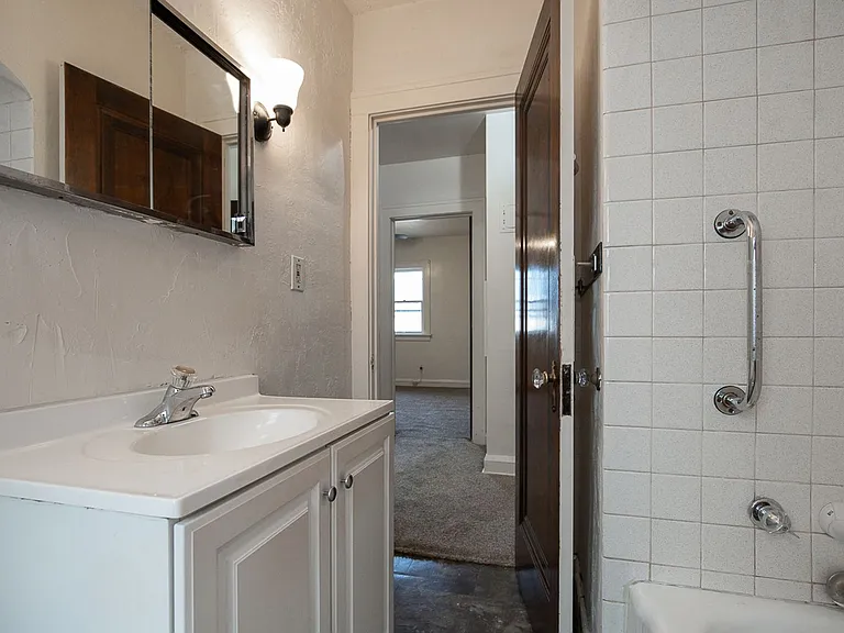 17926 East Park — Photo 22