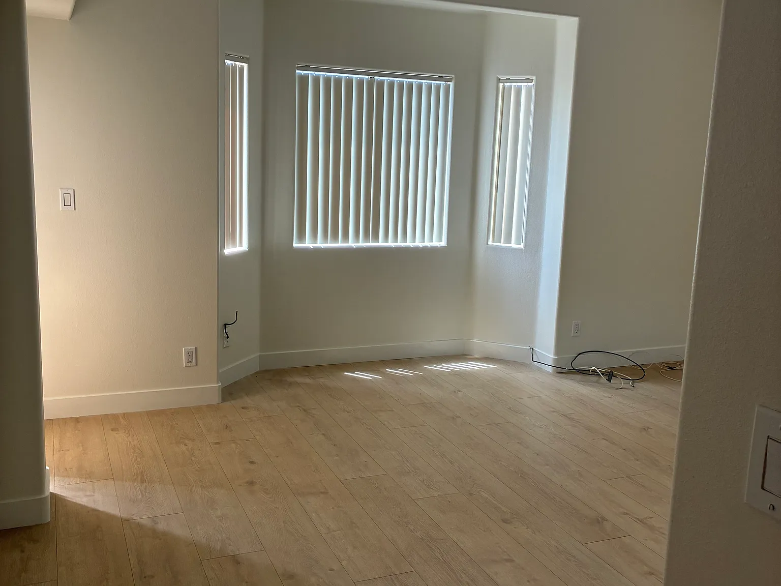 3 bed, 2.5 bath, 1760 sqft, $3,500 — Photo 1