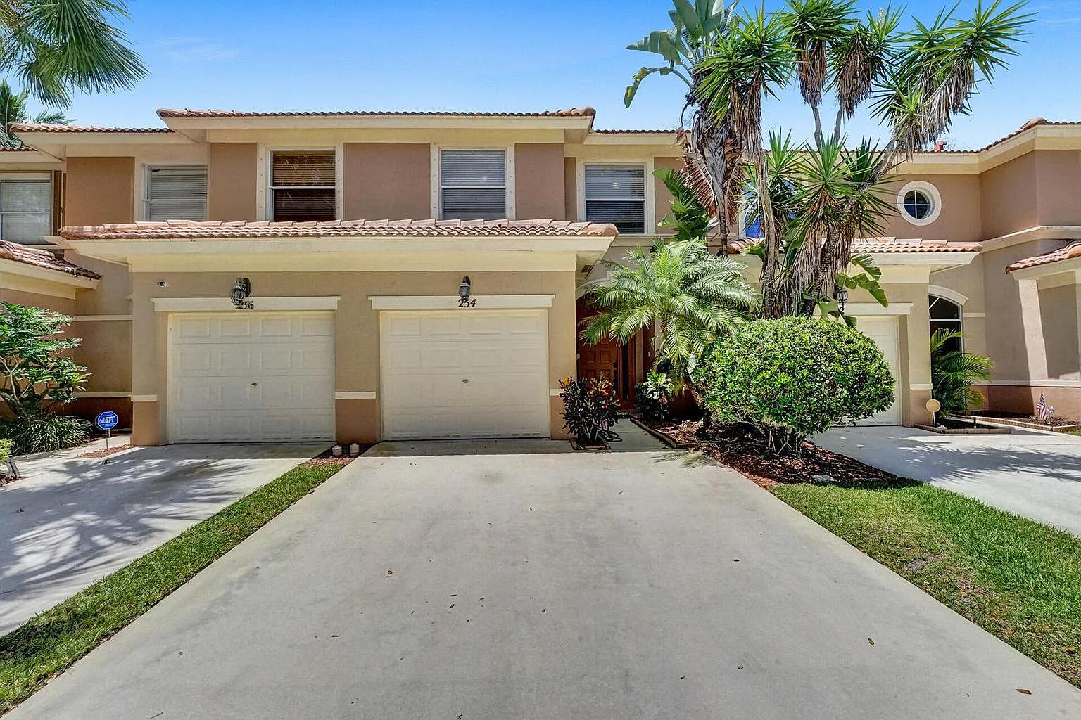 3 bed, 1598 sqft, $2,750 — Photo 1