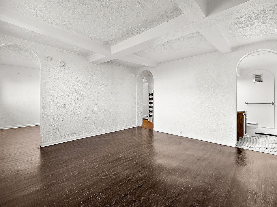 1st image of 26324 Harper Ave #2