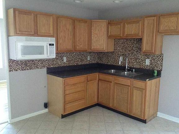 3rd image of 226 Bassett Dr
