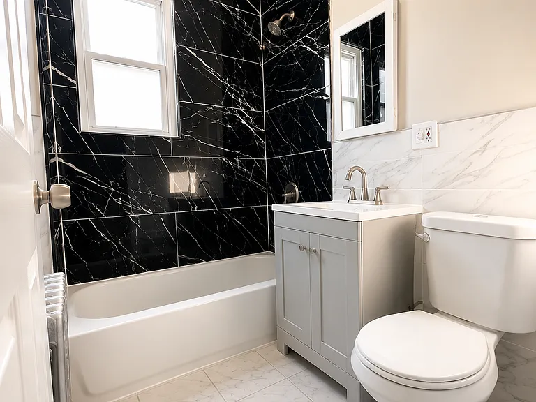 45-47 Fuller Pl #2R — Photo 3
