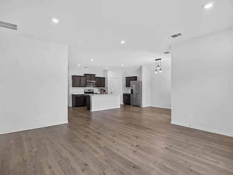149 Boxwood Dr — Photo 7