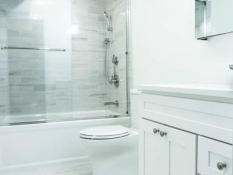 79 Linden St #8 — Photo 7