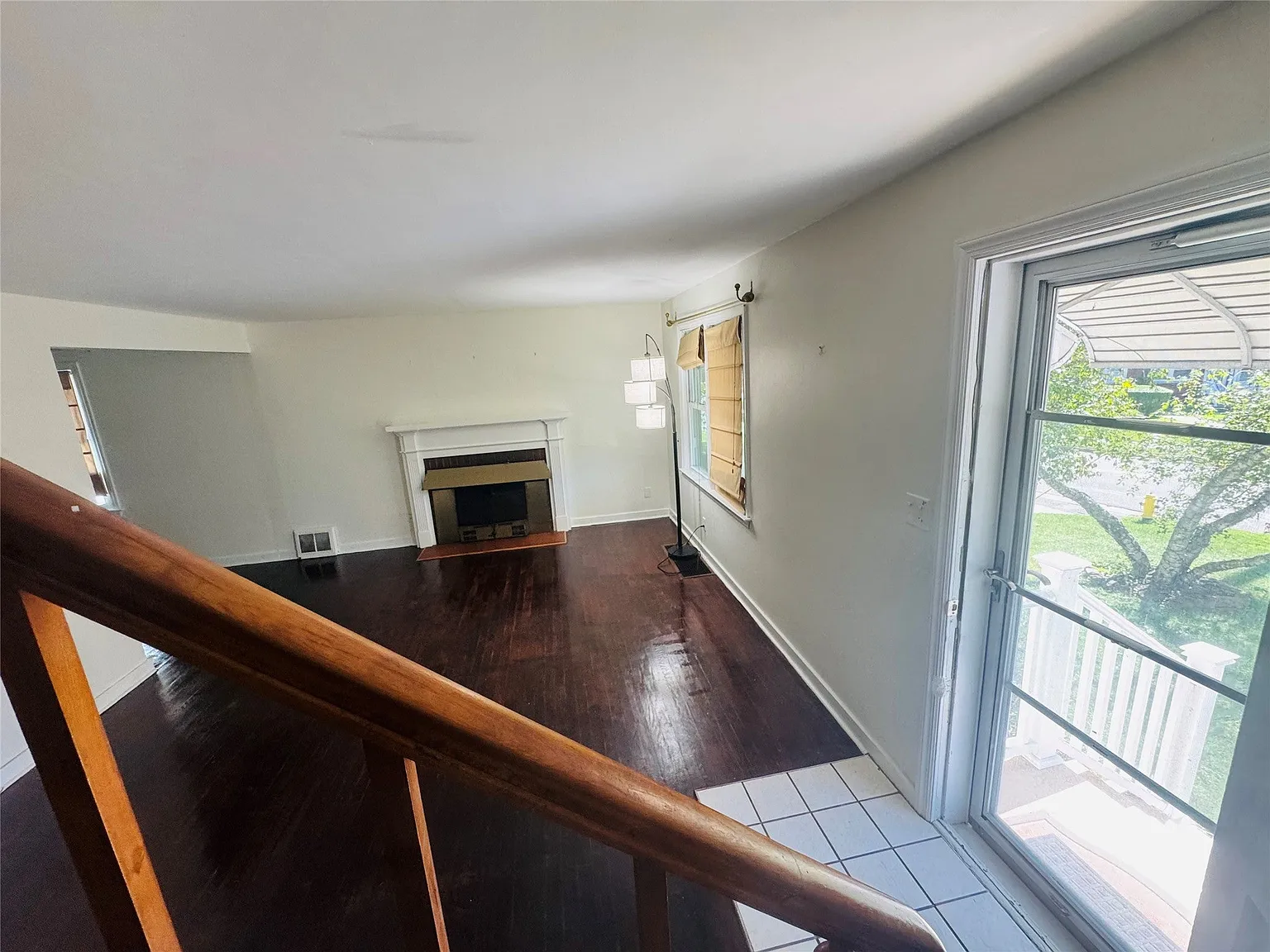 3 bed, 1.5 bath, 1967 sqft, $1,900 — Photo 4