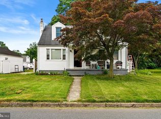 319 Station Rd, Roebling, NJ 08554