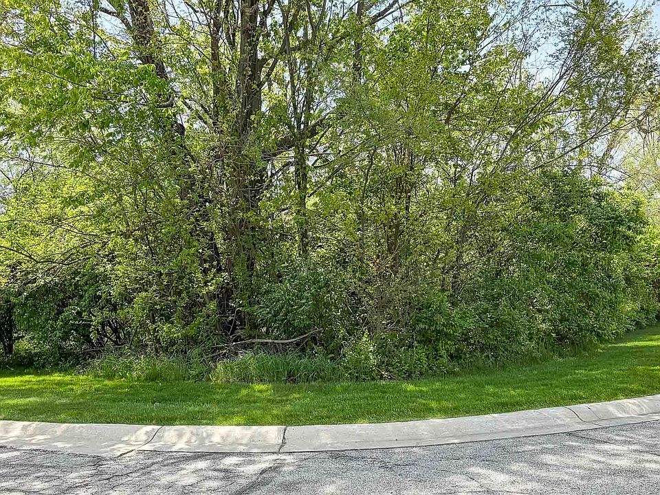 1st image of 53420 Woodbridge Ct #1