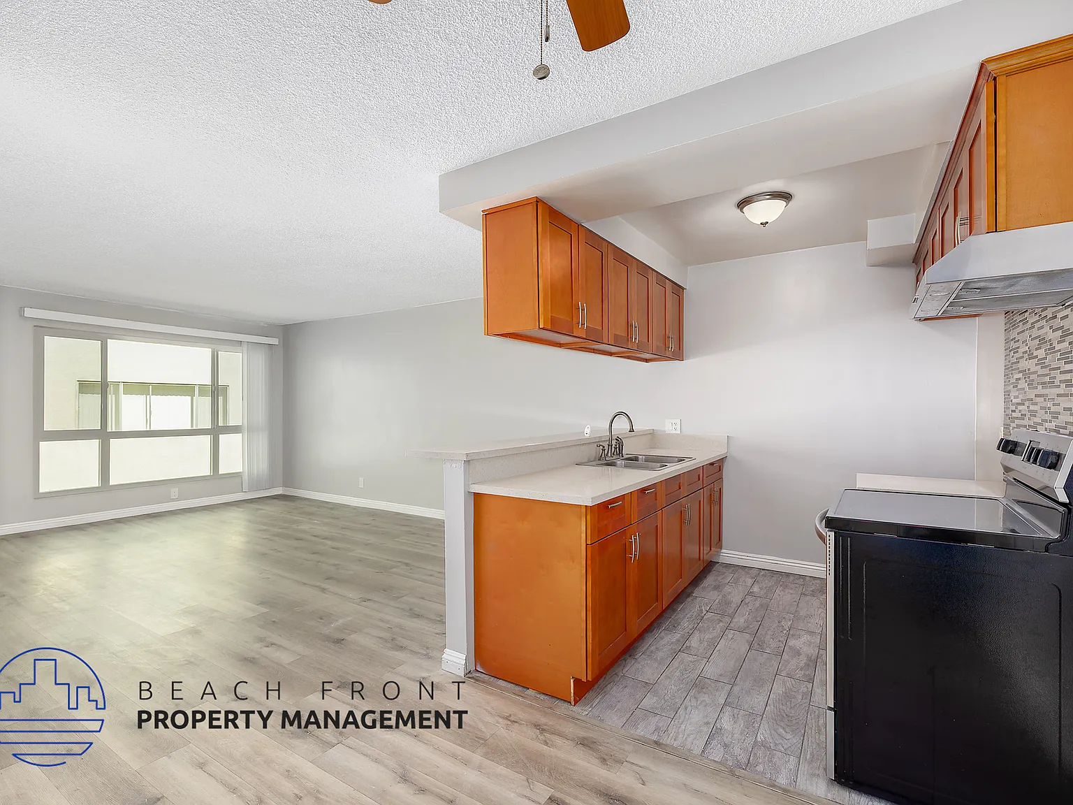 464 S. Berendo St. — Photo 2