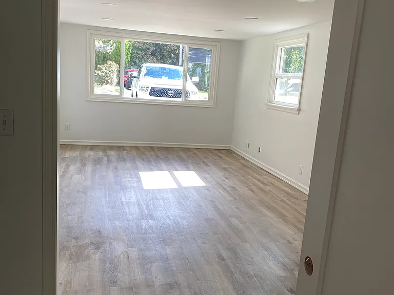 520 N 26th Ave — Photo 14