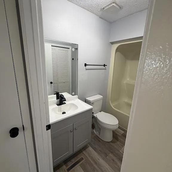 300 Car Mol Dr #4 — Photo 7