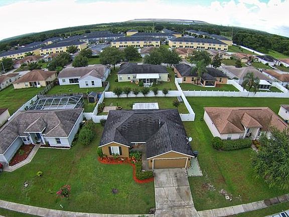 2nd image of 1515 Meadows Pond Dr
