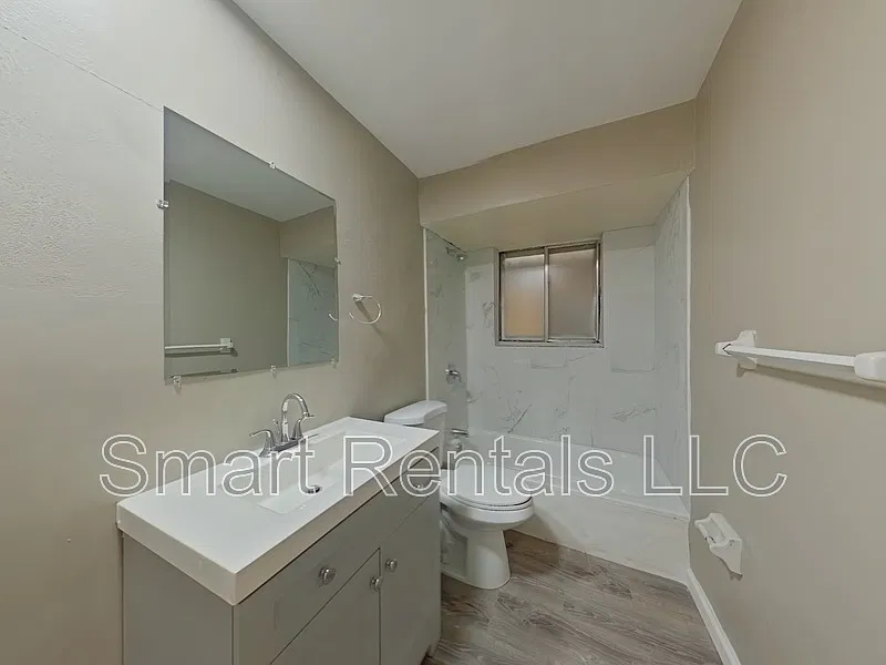 1 bed, 1.0 bath, 800 sqft, $799 — Photo 3