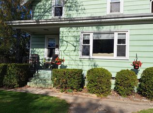 1309 S 15th St #A, Manitowoc, WI 54220