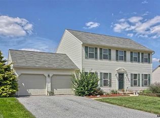 330 Wimbleton Way, Red Lion, PA 17356