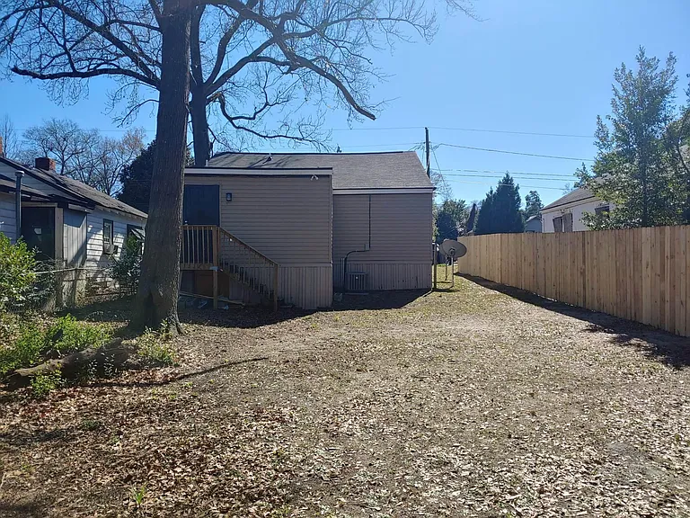 2637 Royal St — Photo 9