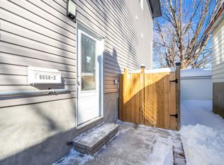 865 Tavistock Rd #B, Ottawa, ON K2B5N5