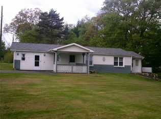 1816 Rombold Rd, Hermitage, PA 16148