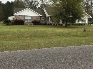 263 Pine Tree St, Cottonwood, AL 36320