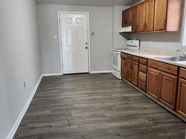 714 E 6th St, Wilmington, DE 19801