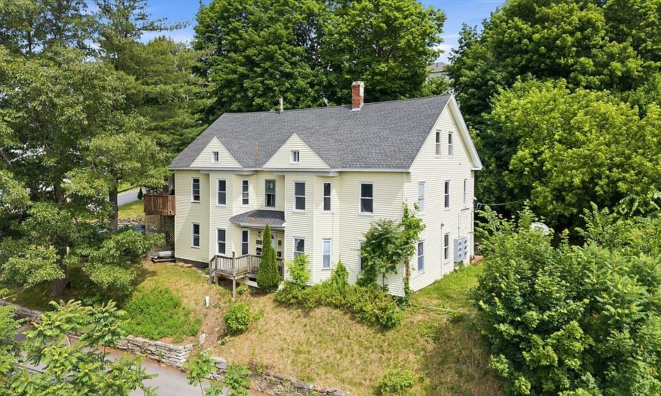 1st image of 1524 Main St