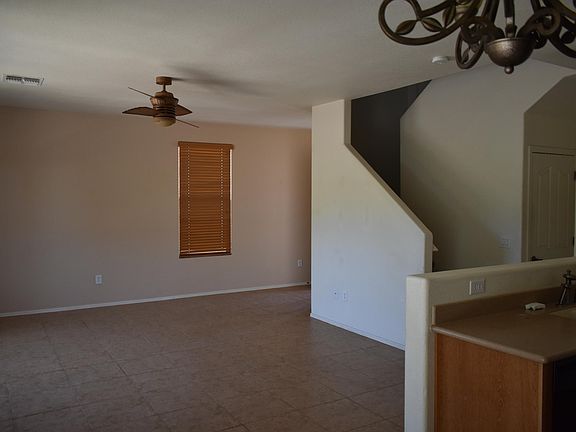 4th image of 7050 S Parsnip Ln