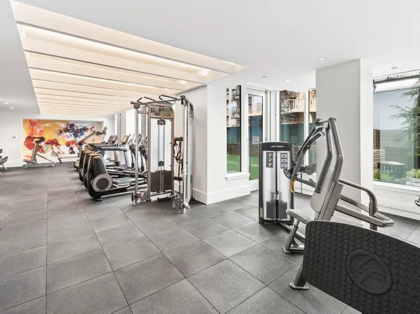 433 East 13th Street image 13 of 20