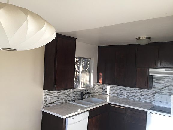 3rd image of 1294 Las Manos Ln APT 7