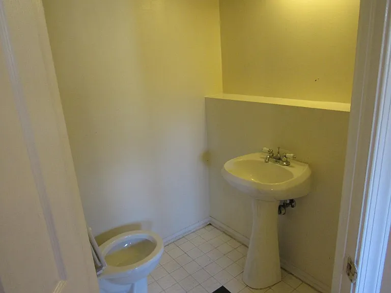 7734 Chatfield Ln — Photo 28