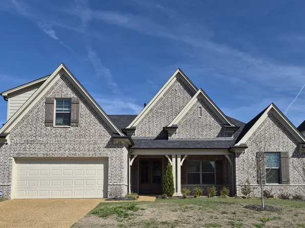 80 Sugalina Valley Dr, Oakland, TN 38060