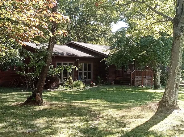 61 Wagner Ln, Kingwood, WV 26537