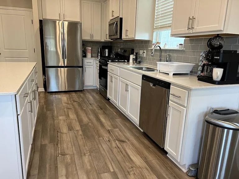 6254 Marsh Ln — Photo 5