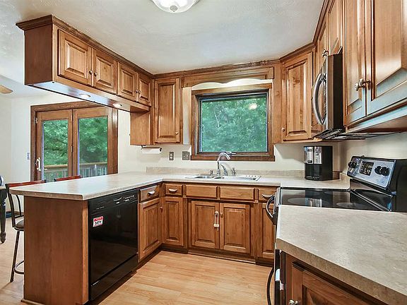 4th image of this home