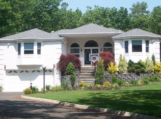 197 Ross Ln, Jackson, NJ 08527