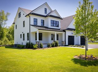 5 Isabella Ln, Bedford, MA 01730