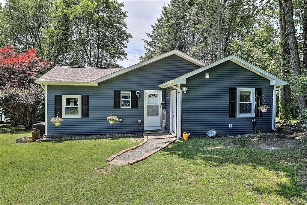 63 Bailey St, Brooklyn, CT 06234 | Zillow