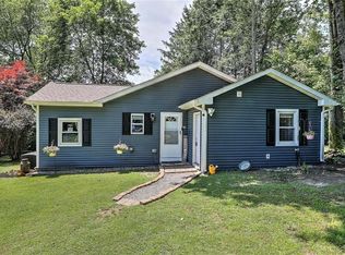63 Bailey St, Brooklyn, CT 06234