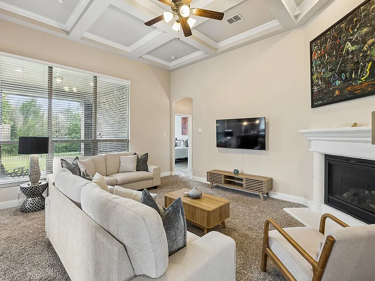 1322 Middleground Dr — Photo 4