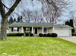 1420 Peachwood Dr, Flint, MI 48507