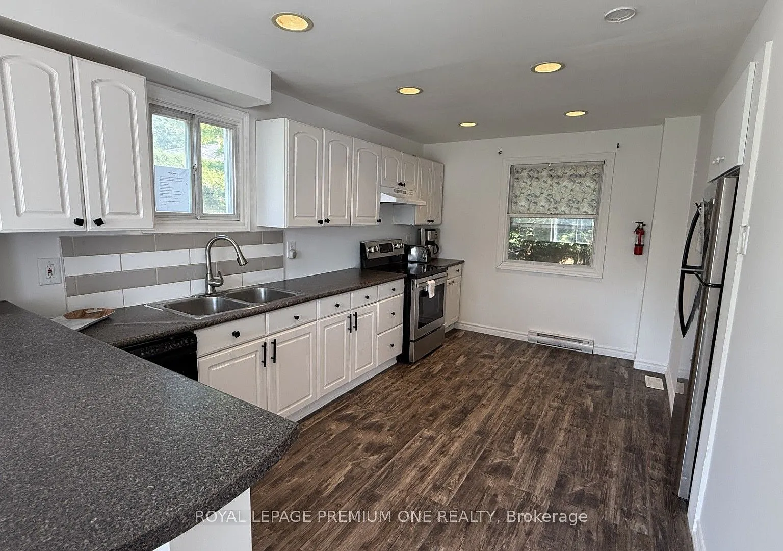 3 bed, $1,800 — Photo 4