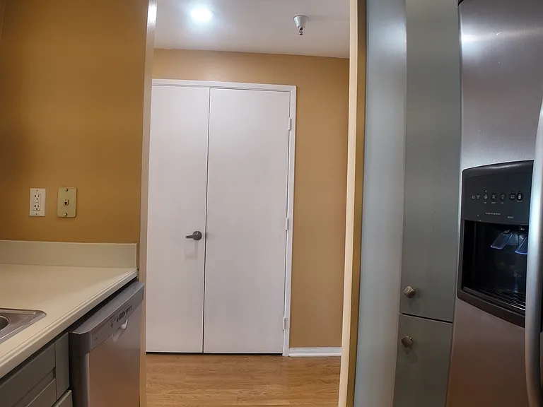 655 Columbia St #313 — Photo 5