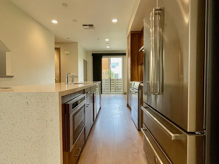 1409 Prescott St — Photo 5