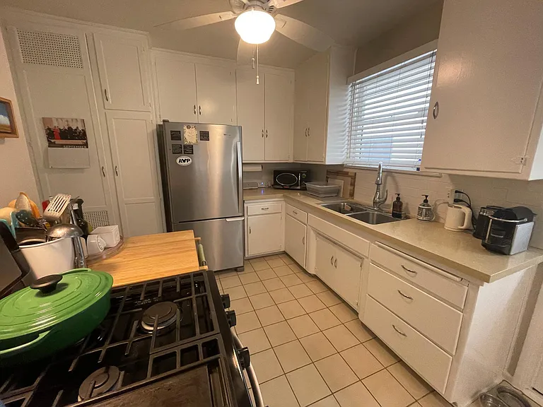 700 Brent Ave — Photo 9