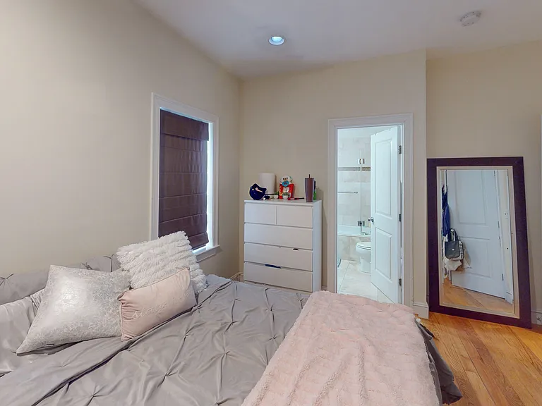 15 M St #1 — Photo 12