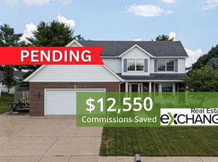 413 S 8th Ave, Eldridge, IA 52748