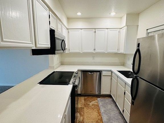 4th image of 2610 118th Ave SE #5302
