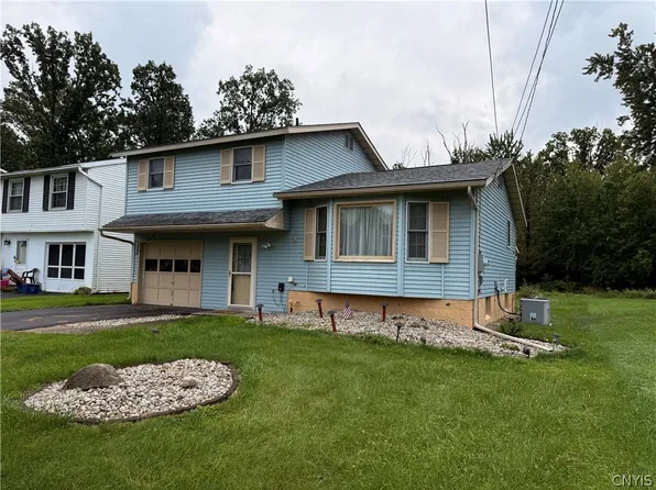 6580 Rutger Rd, East Syracuse, NY 13057