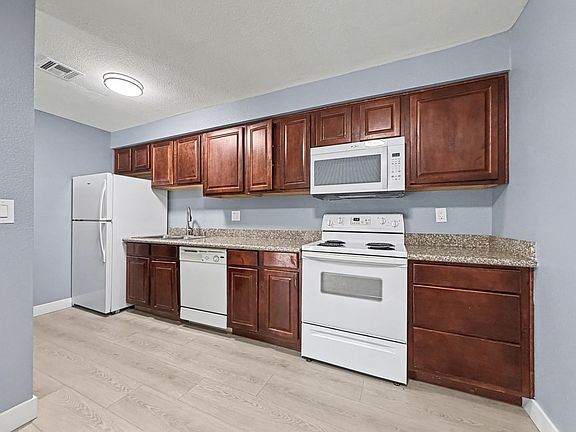 3rd image of 5141 River Glen Dr Unit 156